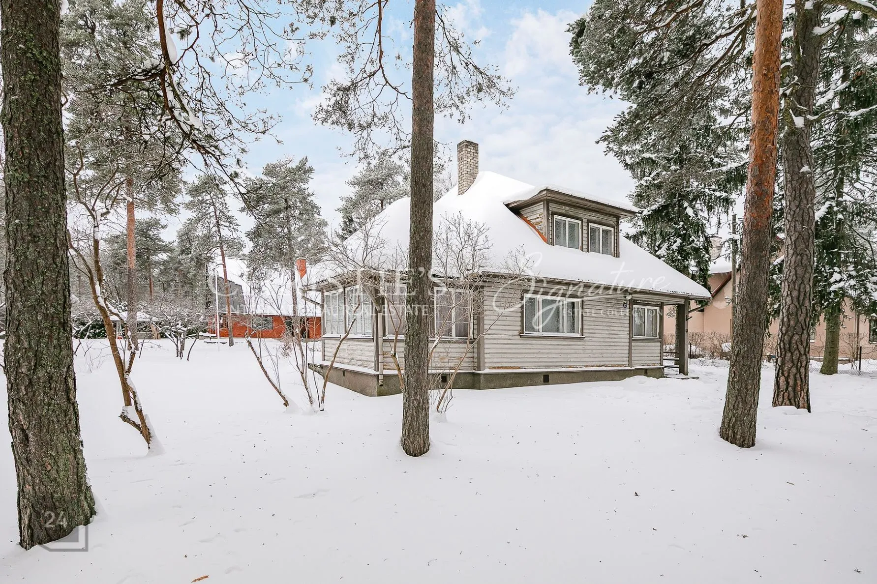 A historic wooden house in the quiet living environment of Nõmme