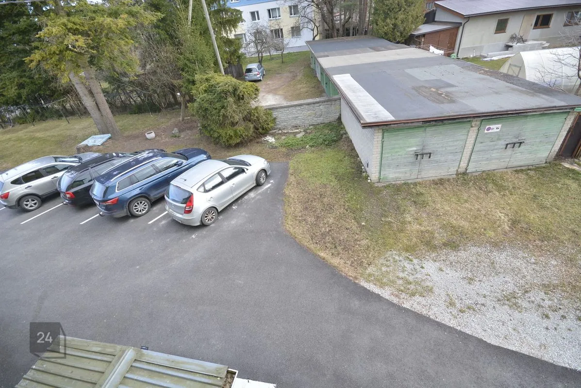 SEPARATE 95M2 PROPERTY WITH DOUBLE GARAGE!