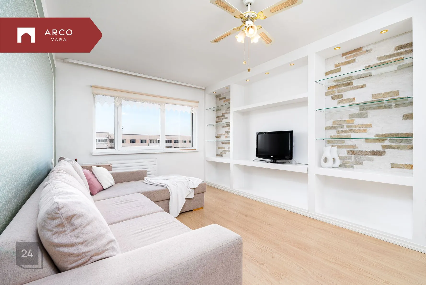 A warmly cozy and bright home - Keys in hand immediately!