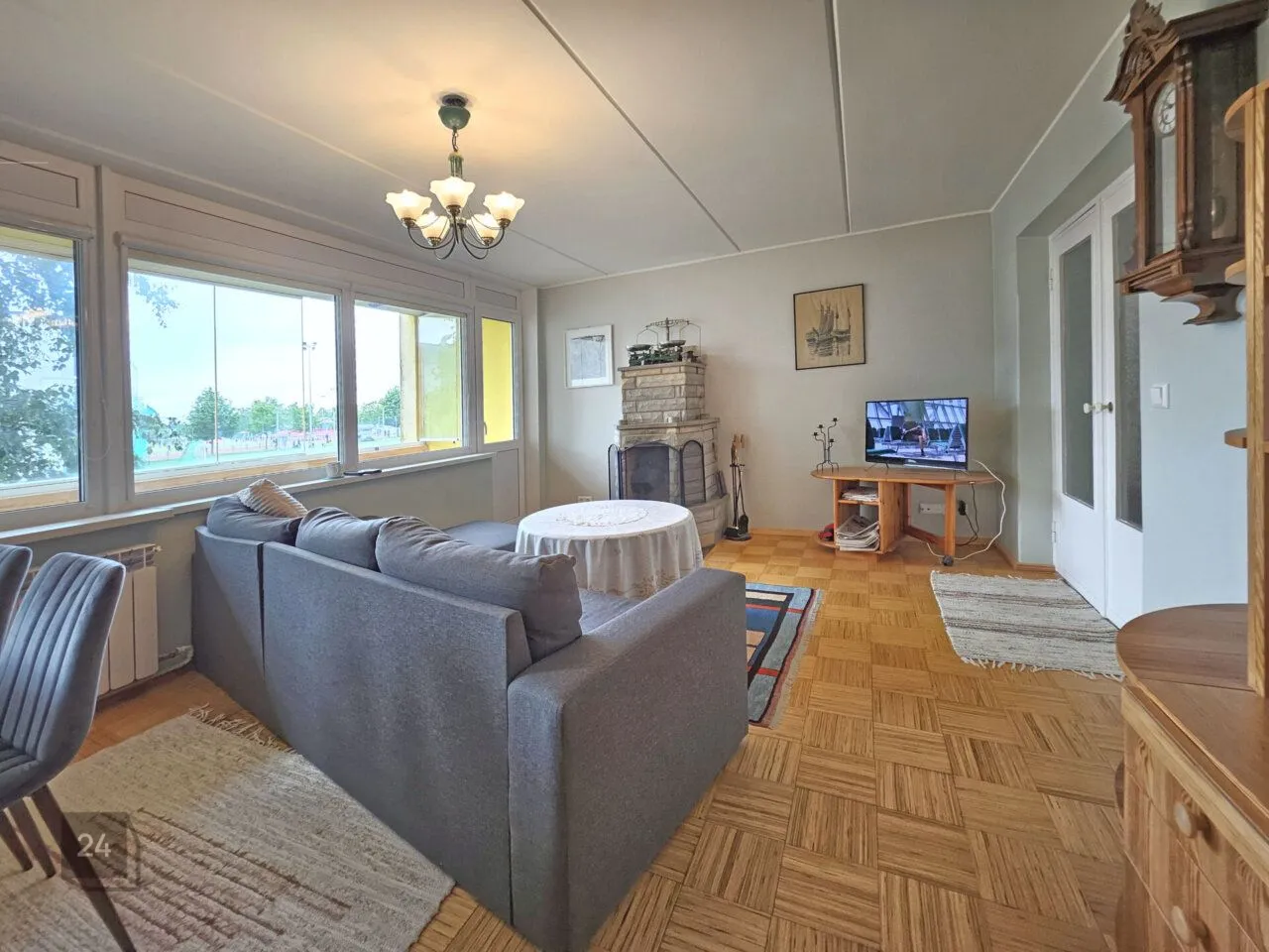 Apartment with garage in the city center