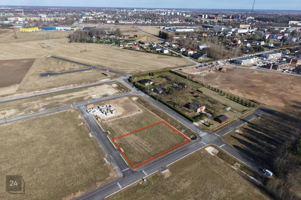 Elamumaa, 1215 m² Maa  -  Kambja vald, Õssu küla