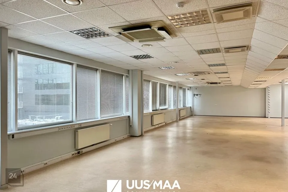 Büroo või Muu, 218 m² Äripind  -  Tallinn, Kesklinna linnaosa