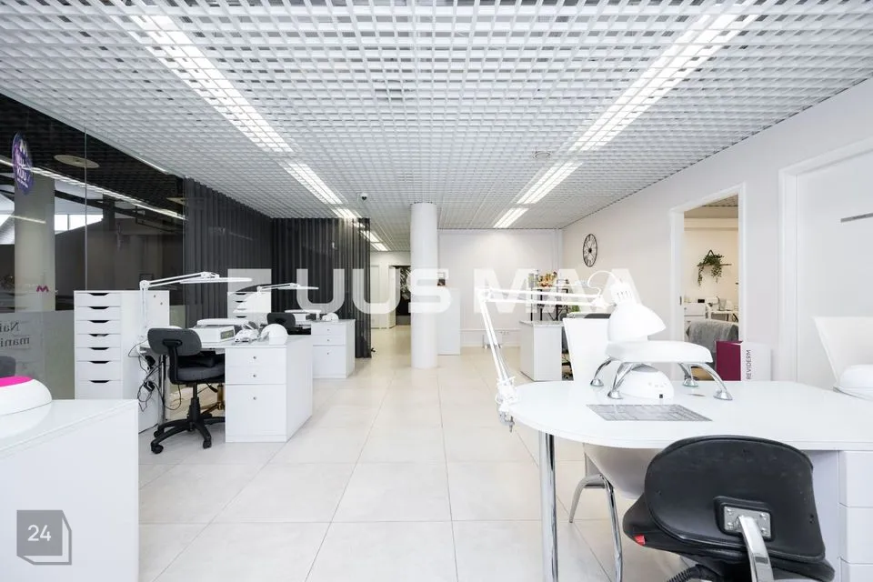 Mitme sihtotstarbega, 122 m² Äripind  -  Tallinn, Mustamäe linnaosa