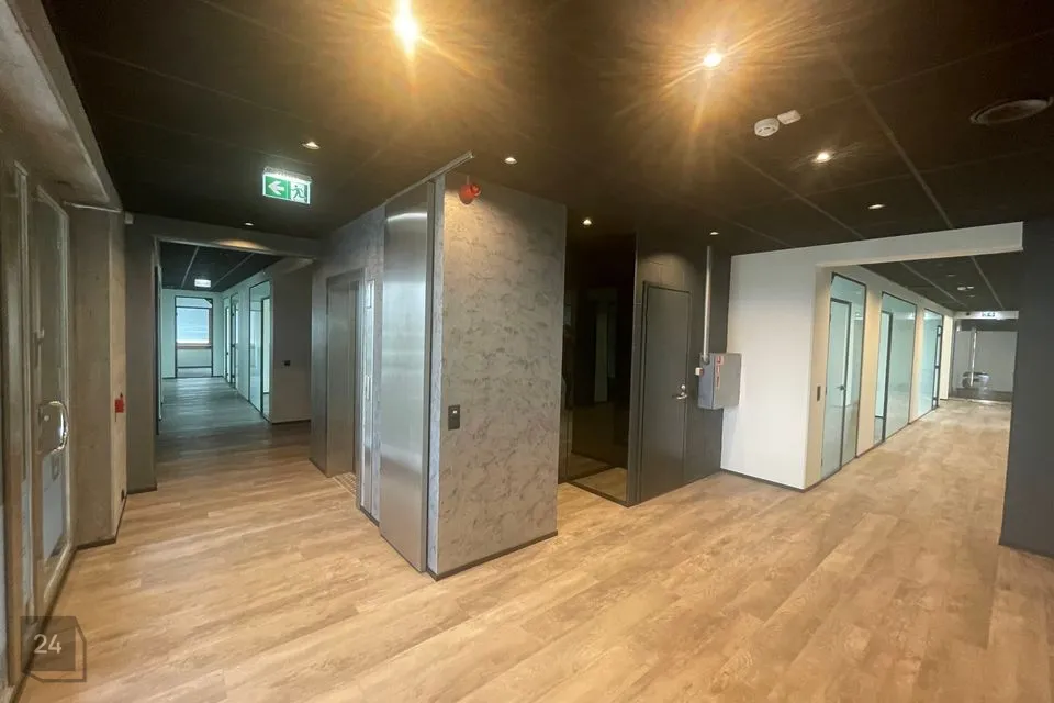 Büroo, 17 m² Äripind  -  Tallinn, Kristiine linnaosa - foto 3