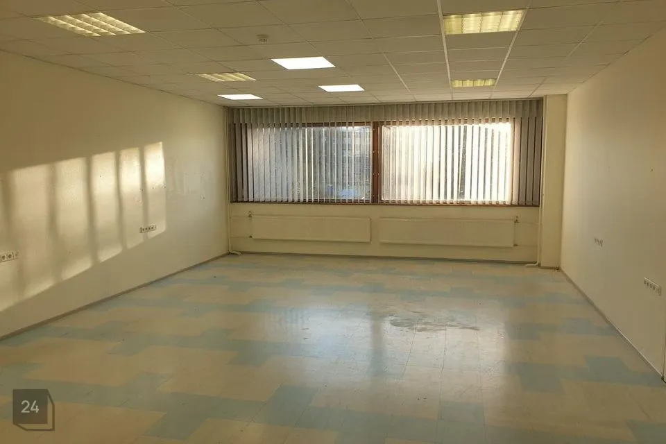 Многоцелевое, 57 m² Бизнес-площадь в Tallinn, Mustamäe linnaosa