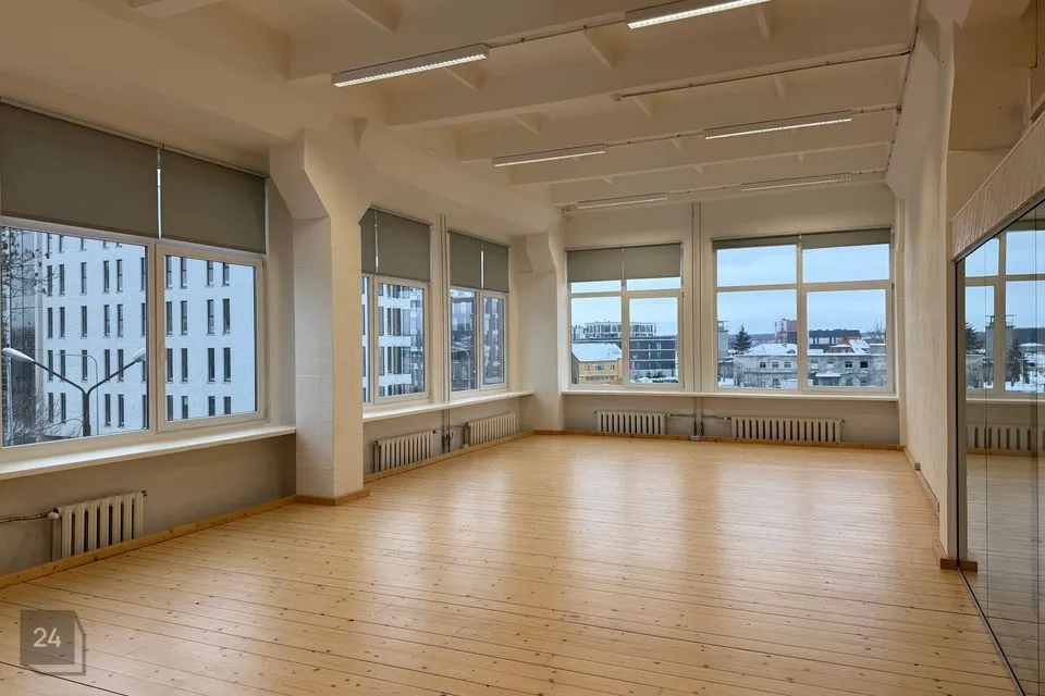 Mitme sihtotstarbega, 107 m² Äripind  -  Tallinn, Kesklinna linnaosa