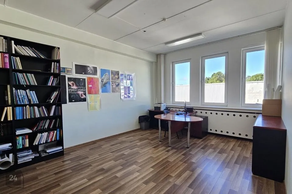 30 m² Äripind  -  Tallinn, Mustamäe linnaosa