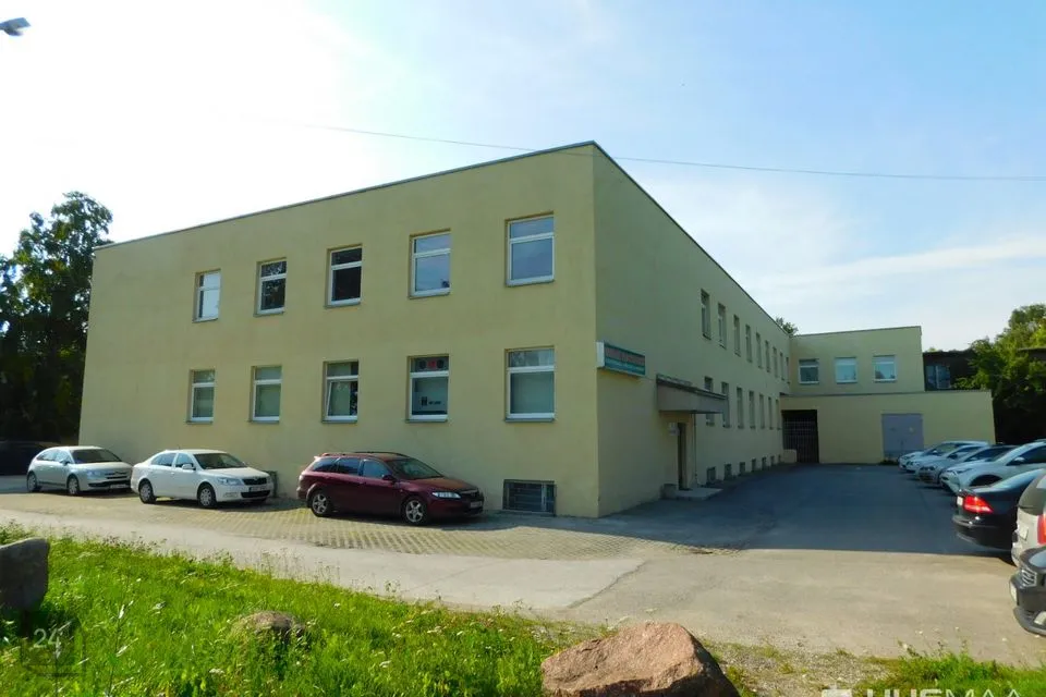 Mitme sihtotstarbega, 104 m² Äripind  -  Jõhvi vald, Jõhvi linn