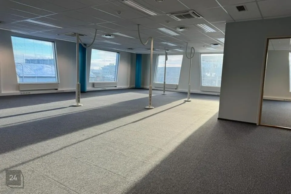 Büroo või Muu, 191 m² Äripind - Tallinn, Lasnamäe linnaosa