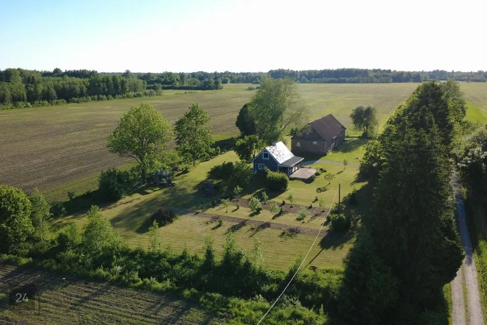 3-toaline Maja  -  Põhja-Pärnumaa vald, Rõusa küla