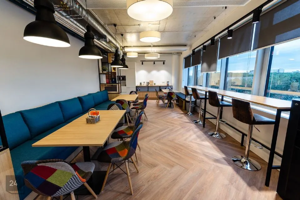 Бюро, 1191 m² Бизнес-площадь в Tallinn, Mustamäe linnaosa
