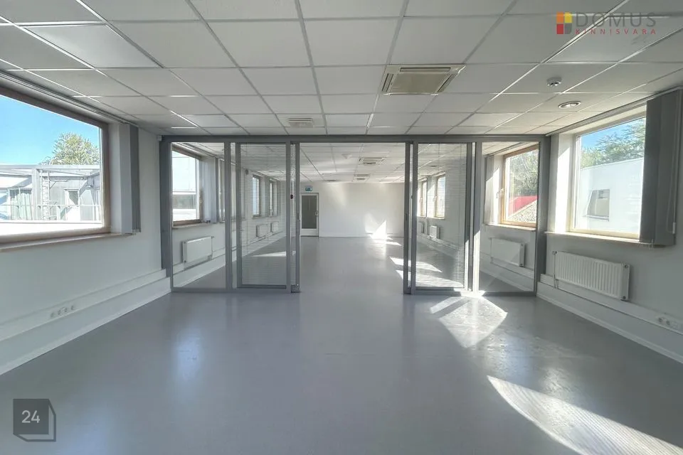 Büroo või Teenindus, 90 m² Äripind  -  Tallinn, Kristiine linnaosa