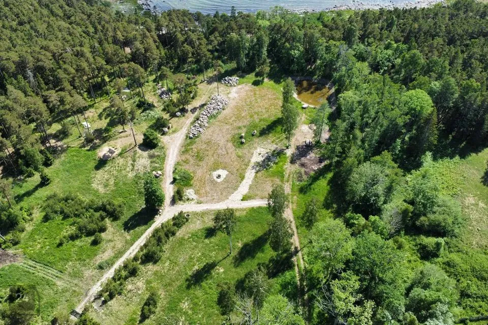 Земля жилой застройки участок в Hiiumaa vald, Kalana küla