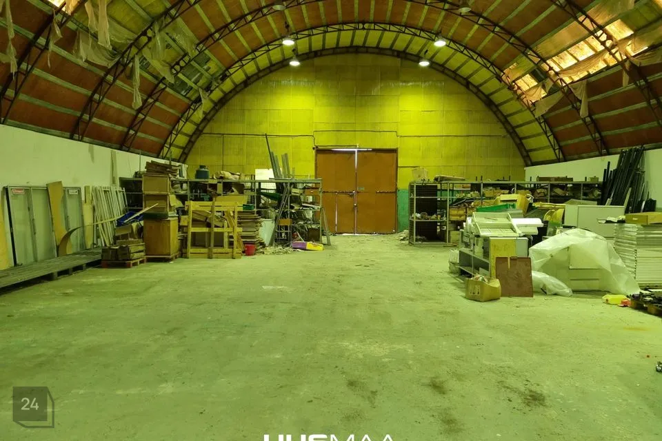 436 m² Äripind - Rakvere linn