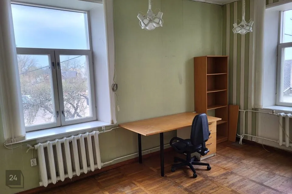 13 m² Бизнес-площадь в Saaremaa vald, Kuressaare linn