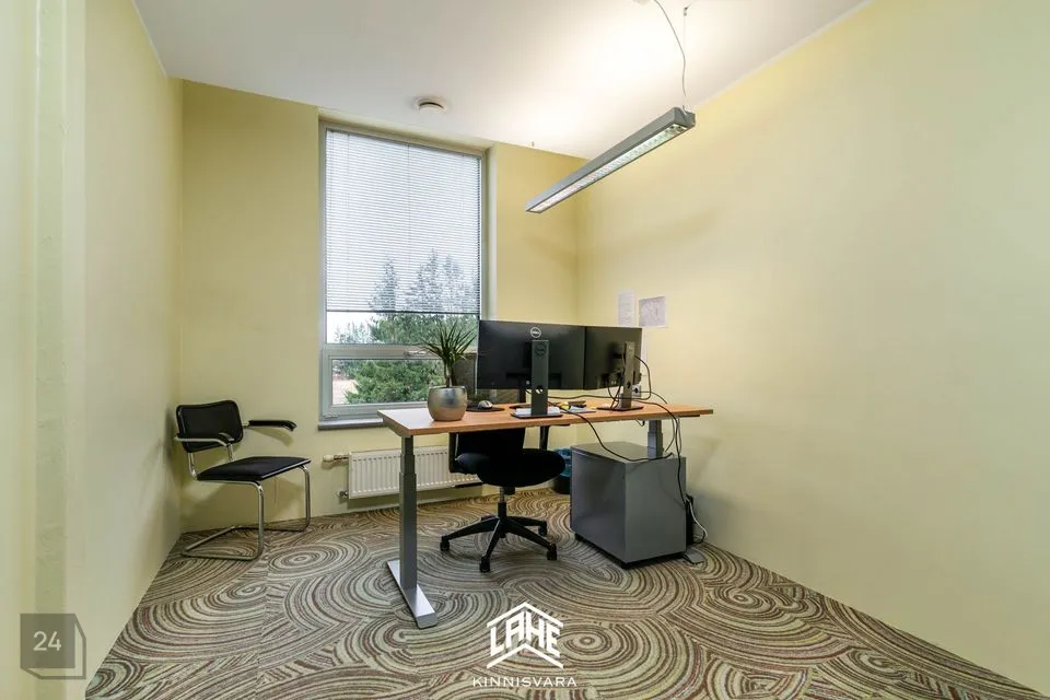 Büroo, 10 m² Äripind  -  Viljandi linn