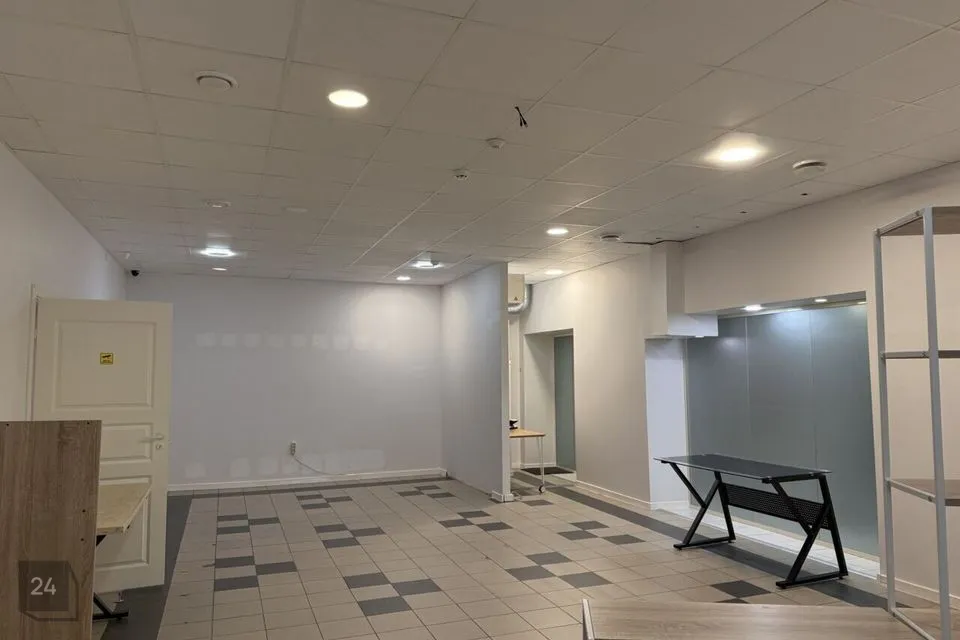 Büroo, 81 m² Äripind  -  Tallinn, Lasnamäe linnaosa