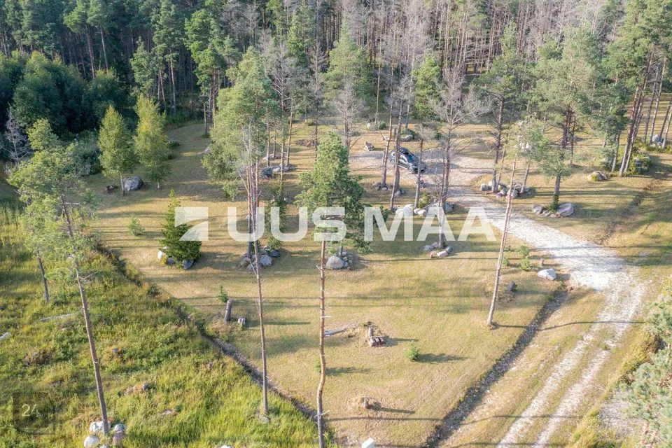 Земля жилой застройки, 5604 m² участок в Hiiumaa vald, Reigi küla