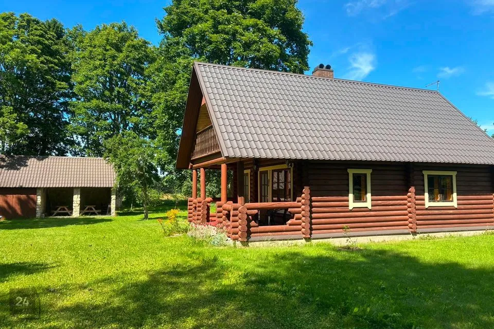 4-toaline Suvila - Saaremaa vald, Meiuste küla