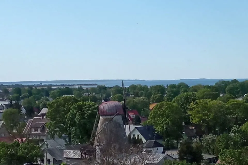 2-toaline Korter  -  Saaremaa vald, Kuressaare linn