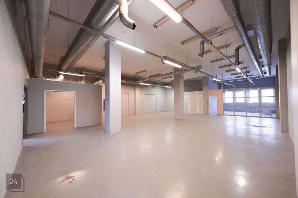 610 m² Бизнес-площадь в Tallinn, Kristiine linnaosa