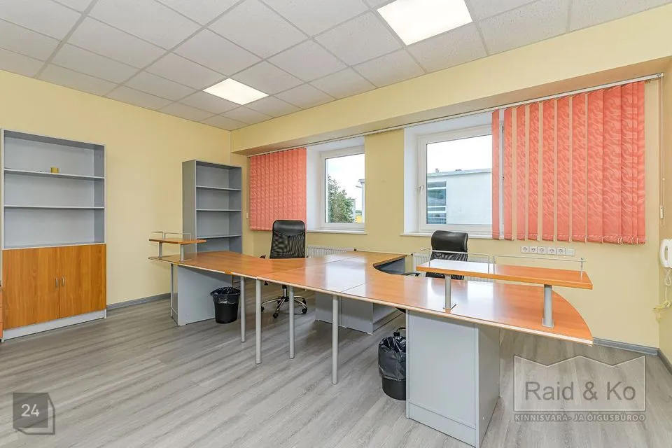 Büroo või Teenindus, 26 m² Äripind  -  Tallinn, Lasnamäe linnaosa