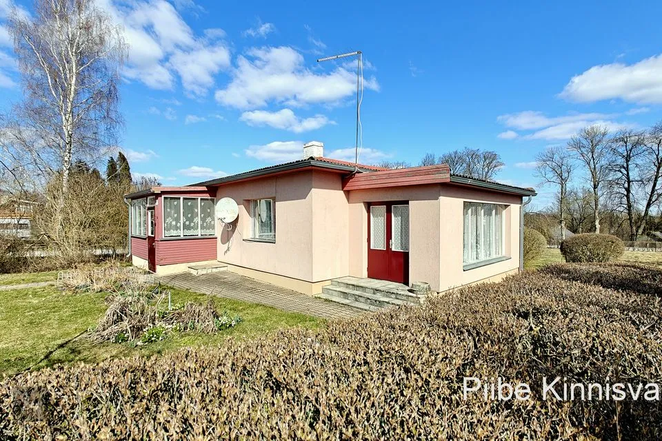 3-toaline Maja  -  Jõgeva vald, Laiuse alevik