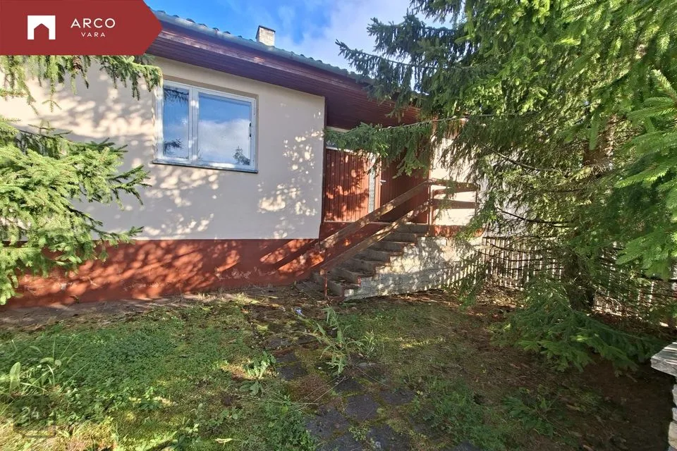 5-toaline Maja  -  Saaremaa vald, Orissaare alevik