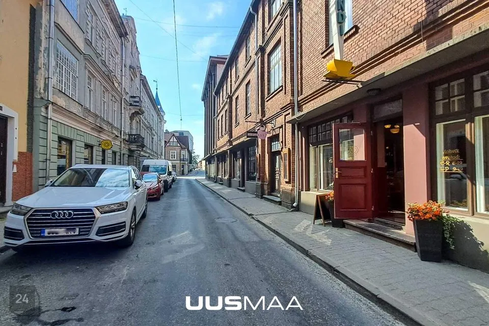 179 m² Äripind  -  Viljandi linn