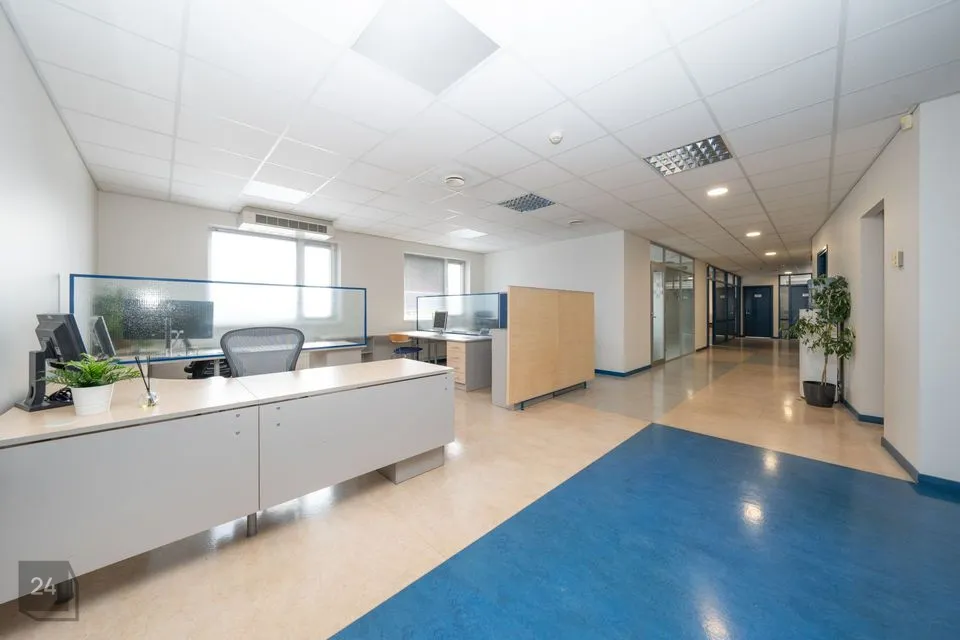 30 m² Äripind  -  Tallinn, Lasnamäe linnaosa