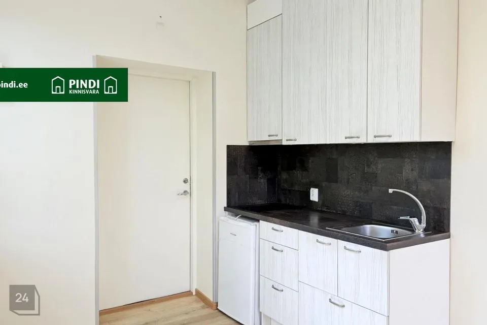Teenindus või Ladu, 15 m² Äripind  -  Rapla vald, Rapla linn - foto 2