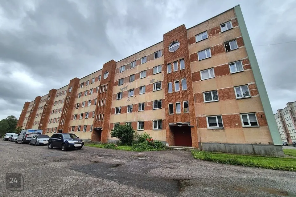 2-toaline Korter  -  Kohtla-Järve linn, Järve linnaosa
