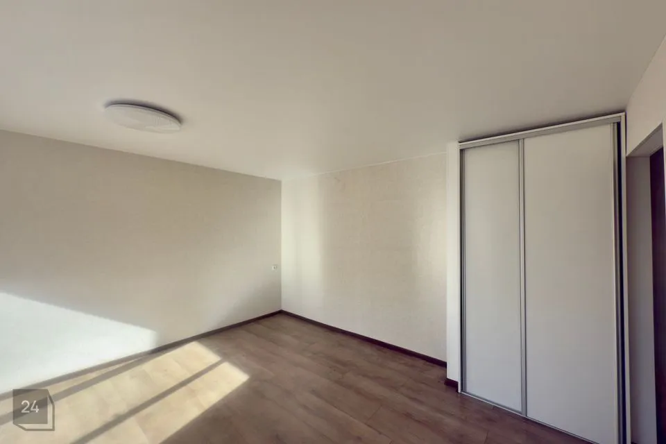 1-toaline Korter - Narva linn - foto 3