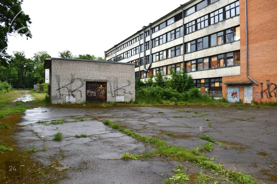 Размещение/расселение или Бюро, 4615 m² Бизнес-площадь в Kohtla-Järve linn, Järve linnaosa - фото 5
