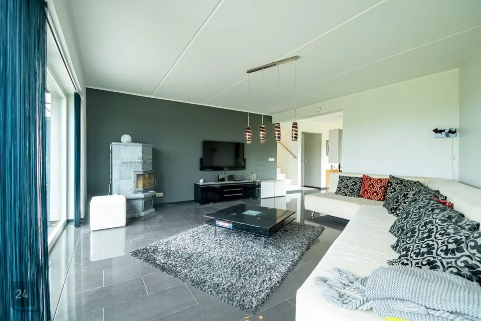 3-toaline Korter  -  Saaremaa vald, Kuressaare linn - foto 3