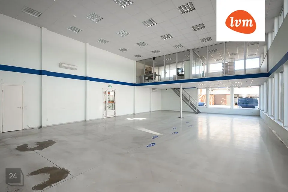 Kaubandus, 285 m² Äripind  -  Pärnu linn, Pärnu linn