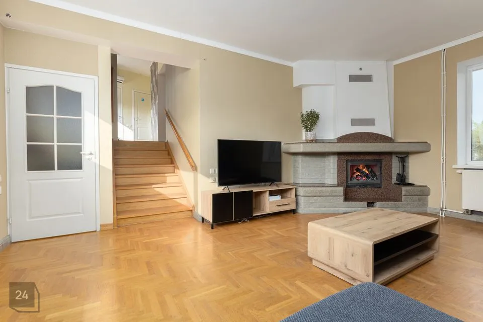 6-комнатная Квартира в Saue vald, Laagri alevik - фото 2