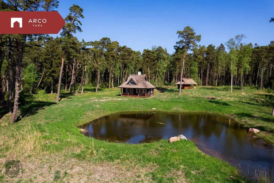 2-toaline Maja  -  Hiiumaa vald, Kaleste küla