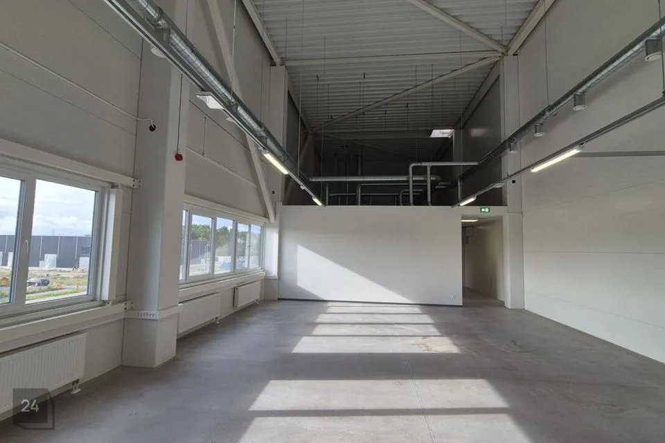 Mitme sihtotstarbega, 647 m² Äripind - Saku vald, Jälgimäe küla - foto 4