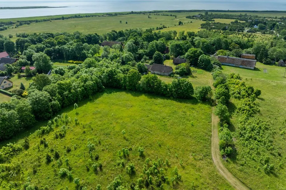 4074 m² Maa  -  Muhu vald, Võiküla - foto 2