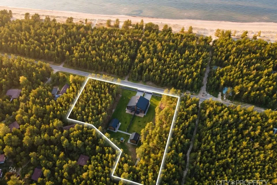 590 m² дом в Lääne-Harju vald, Laulasmaa küla - фото 2