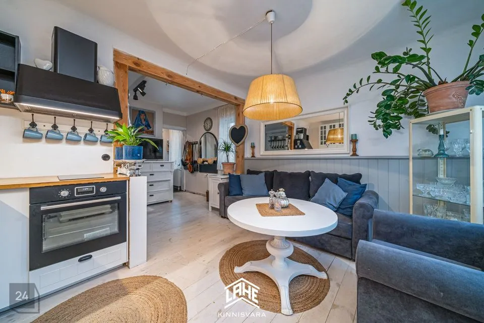 4-toaline Maja  -  Viljandi linn