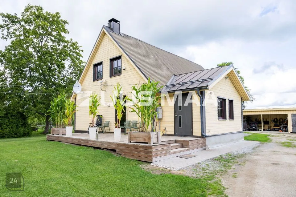 4-toaline Maja  -  Saaremaa vald, Haeska küla