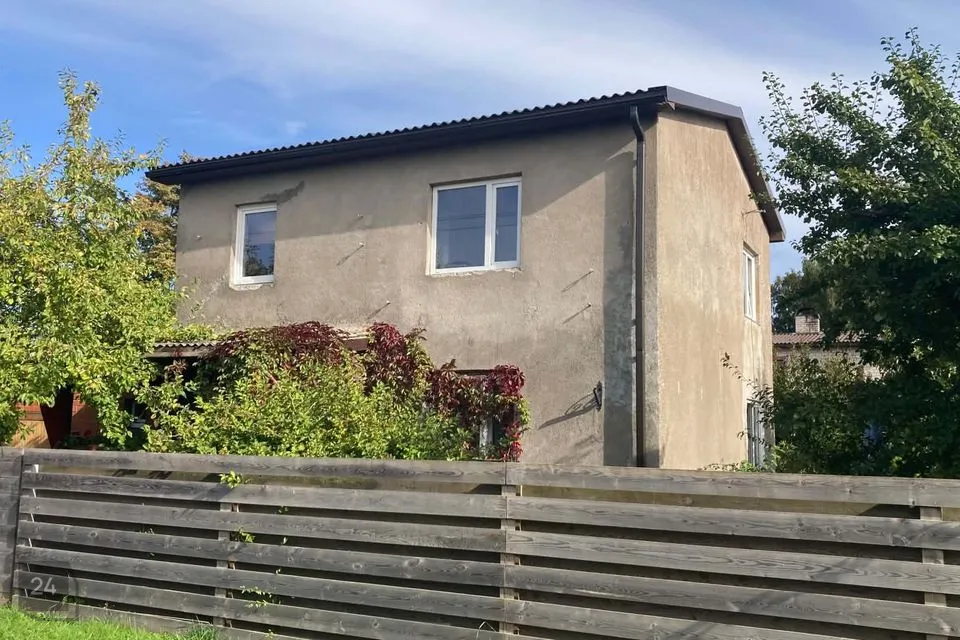 5-toaline Maja  -  Saaremaa vald, Kuressaare linn