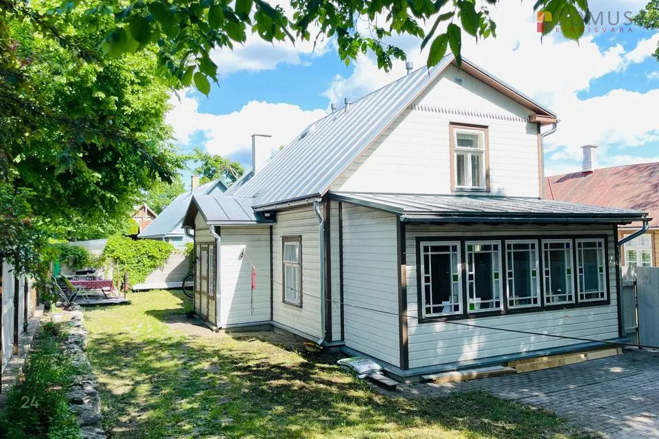 100 m² Maja  -  Saaremaa vald, Kuressaare linn