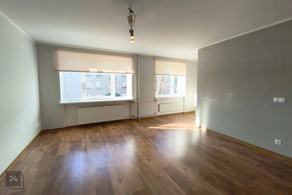 3-room apartment in Kohtla-Järve linn, Ahtme linnaosa - photo 4