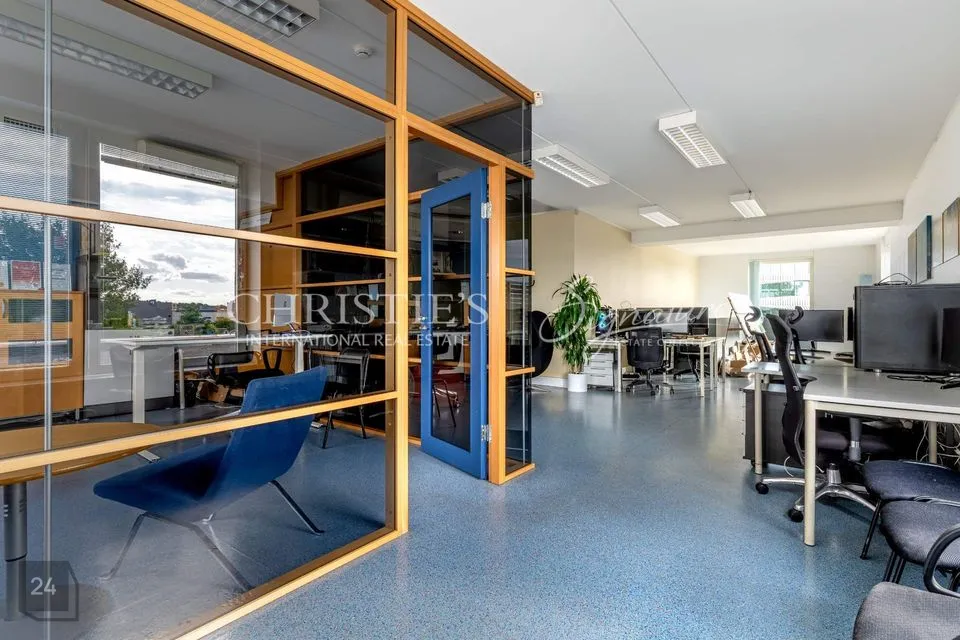 Büroo või Teenindus, 255 m² Äripind  -  Tallinn, Haabersti linnaosa