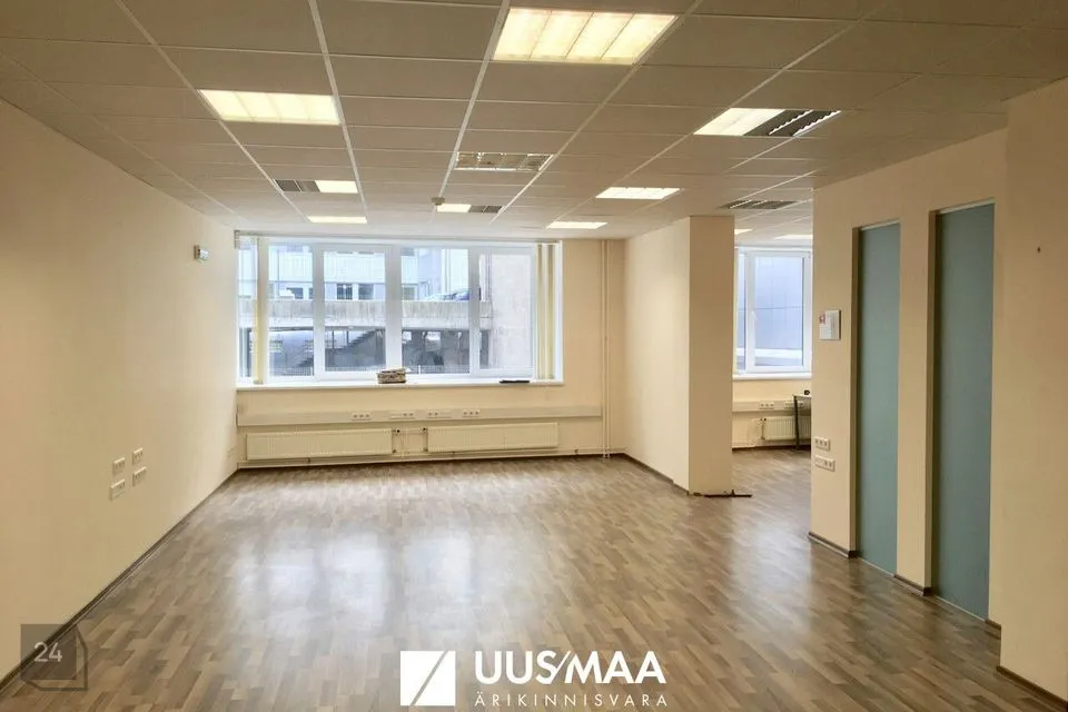 Büroo, 377 m² Äripind  -  Tallinn, Kesklinna linnaosa