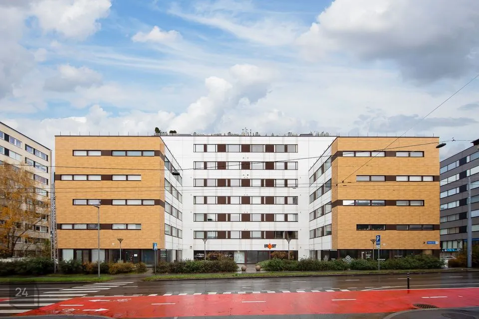 12 m² Garaaž  -  Tallinn, Põhja-Tallinna linnaosa