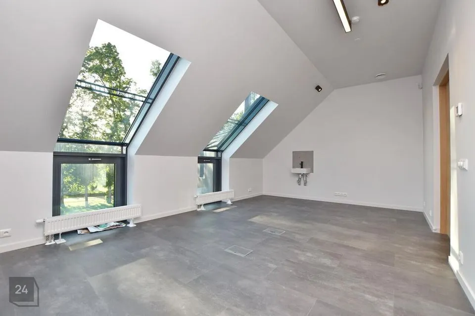 Büroo või Teenindus, 24 m² Äripind  -  Muhu vald, Liiva küla